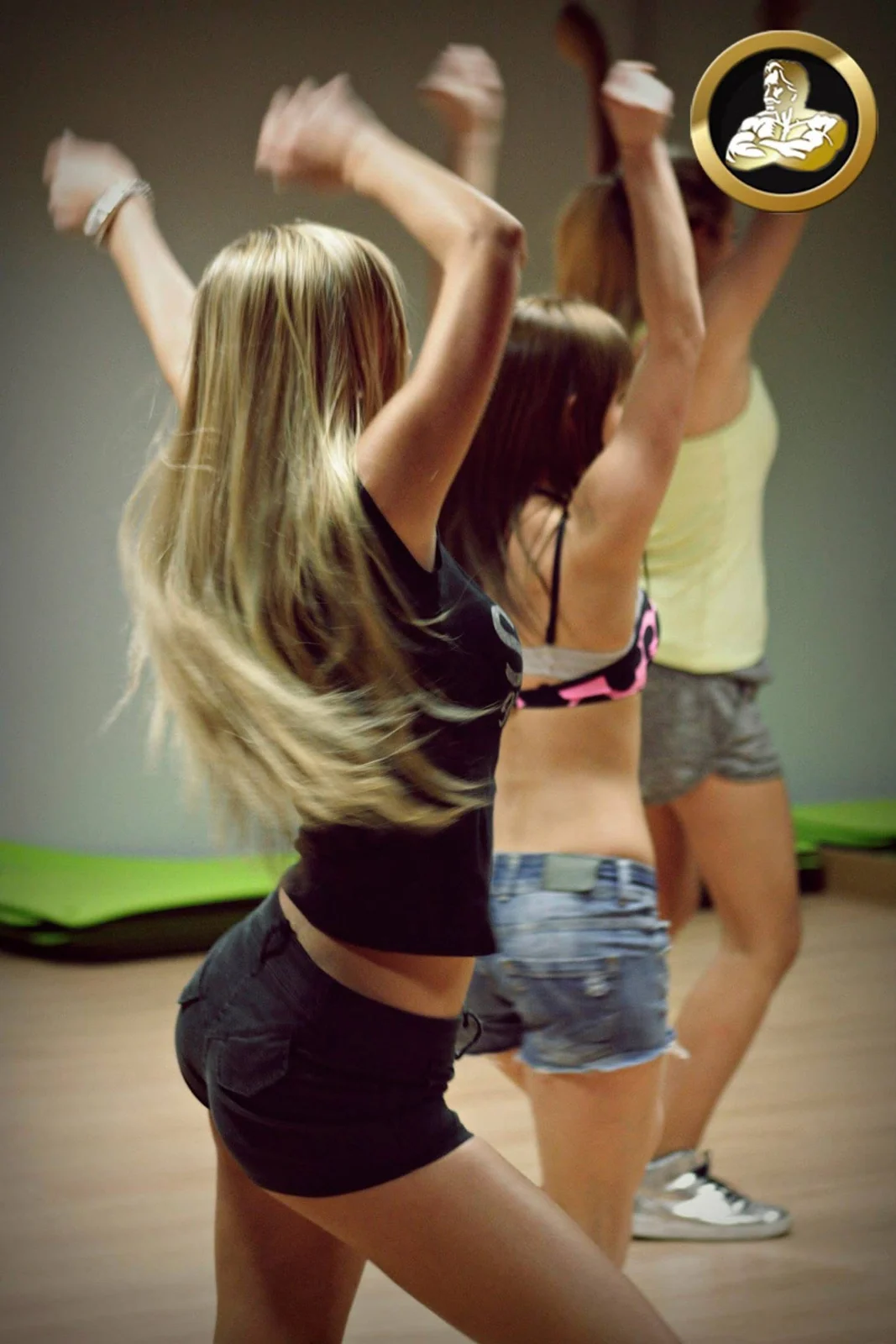 Fashion in motion &mdash; photograph 20